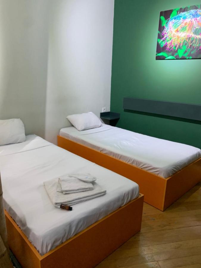 Gorgona Hostel Batumi Exterior foto